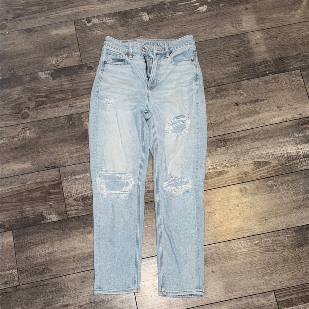 American Eagle Outfitters Light Wash Distressed Jeans
